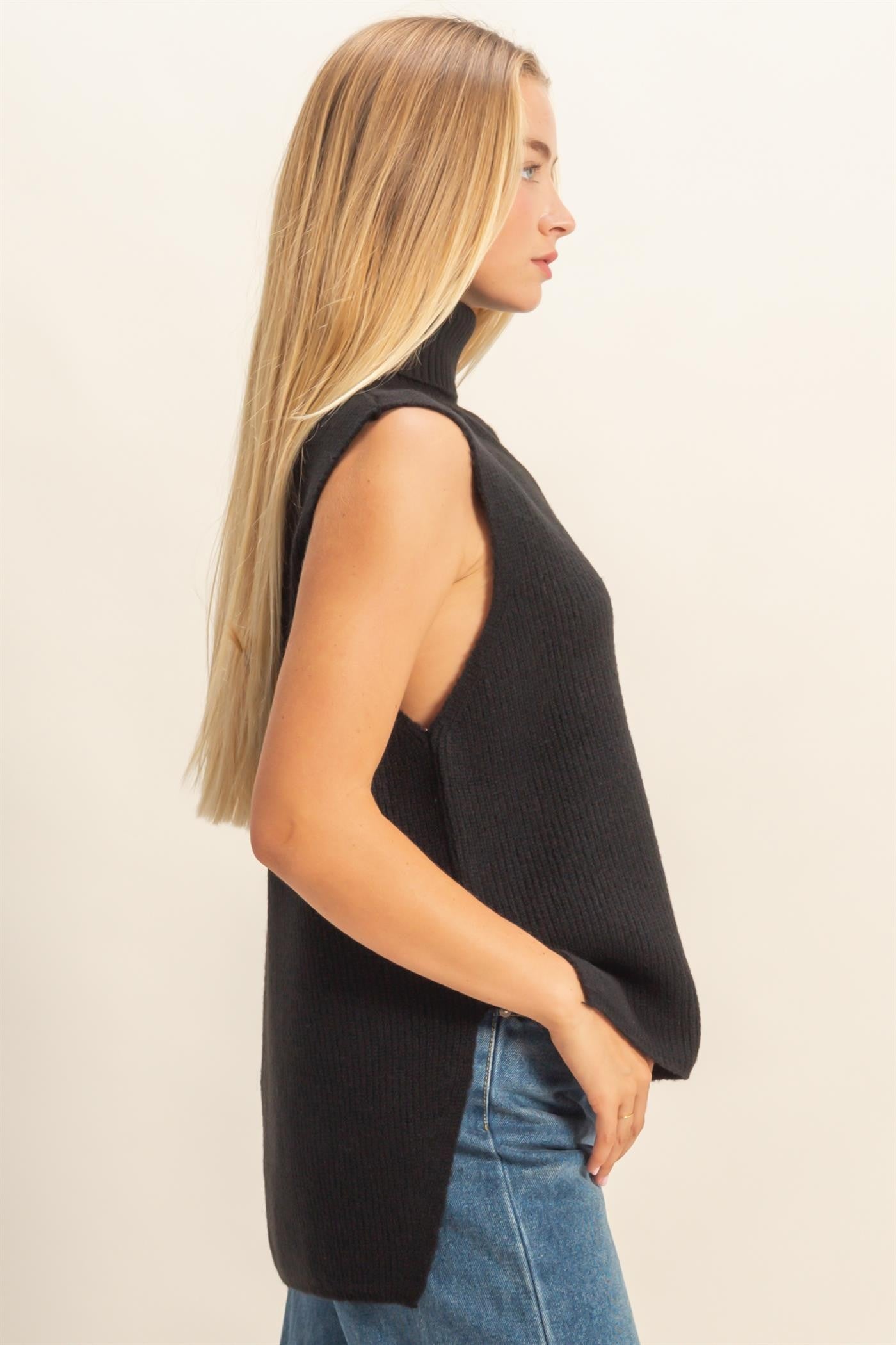 Black Sleeveless Turtleneck