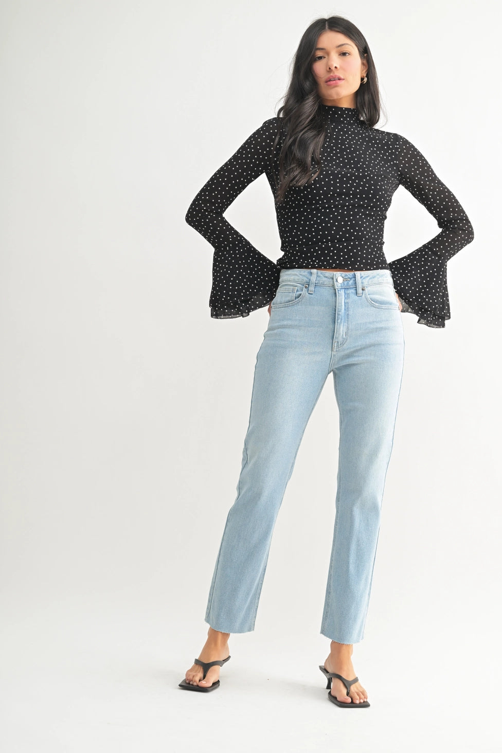 Light Cut Off Cropped Jean