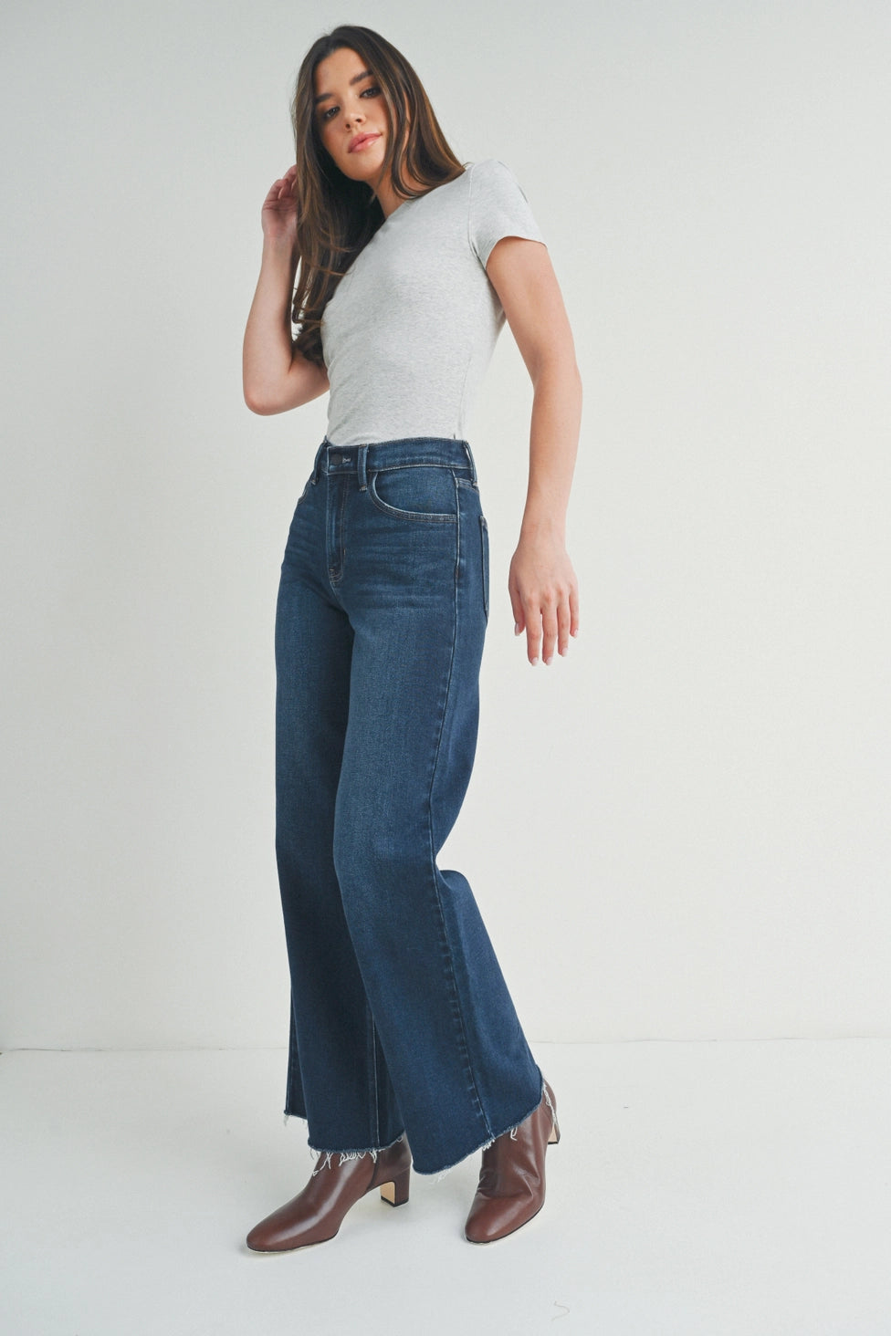 Dark Wide Leg Jean