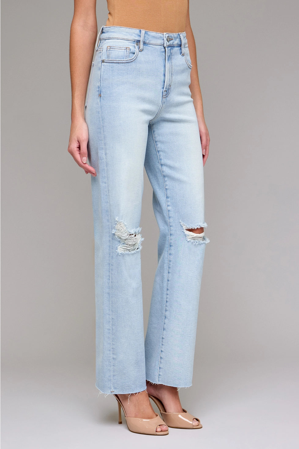 Hidden Light Wash Distressed Jean