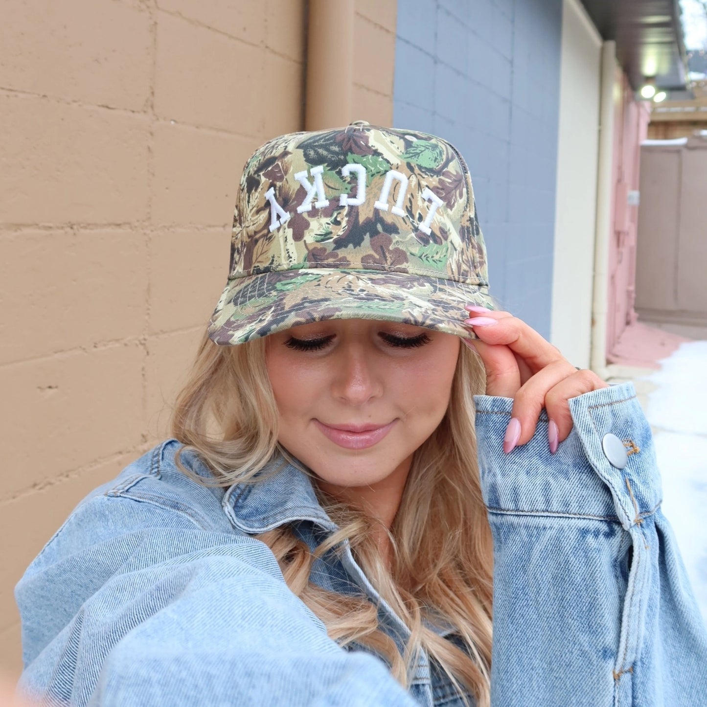 Lucky Camo Trucker