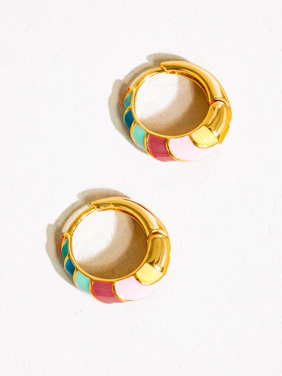 Paloma 18K Striped Huggies