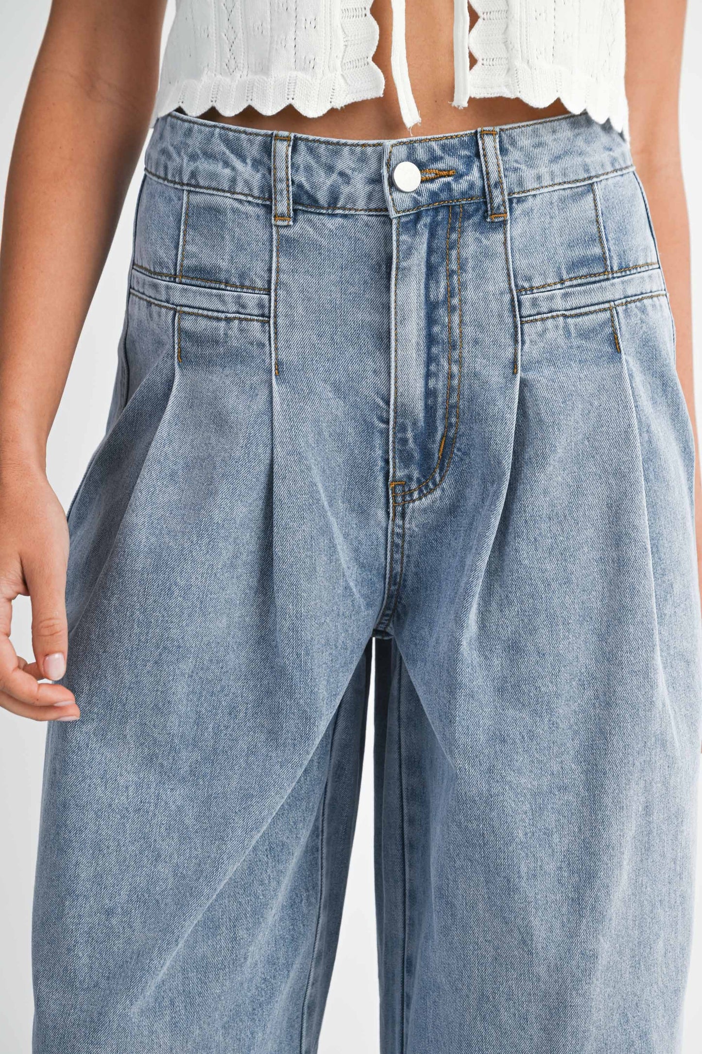 Pleated Wide Leg Jean